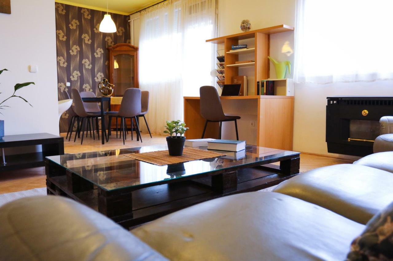 Palace Apartman - Minaret, Eger Extérieur photo