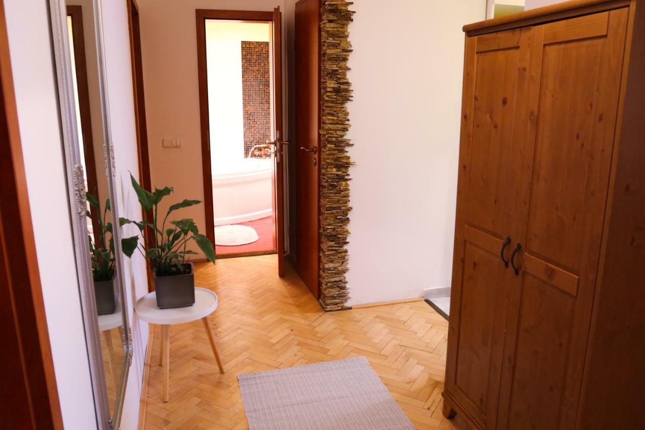 Palace Apartman - Minaret, Eger Extérieur photo